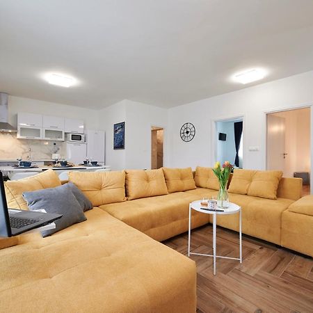 New 4* Apartman Zoa In Trogir Ngoại thất bức ảnh